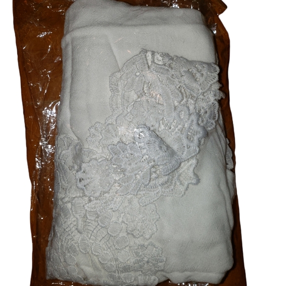 NIP Lace Tank Top - Picture 8 of 8